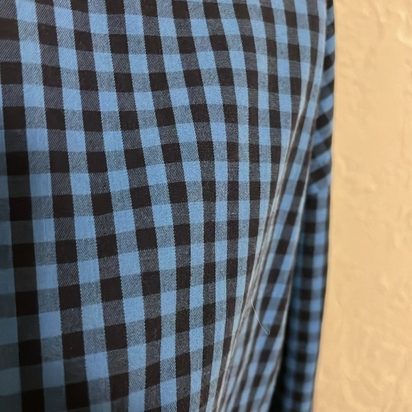 Size Large ~ IZOD ~Men's Long Sleeved Button Down Pocket Shirt - Picture 12 of 12